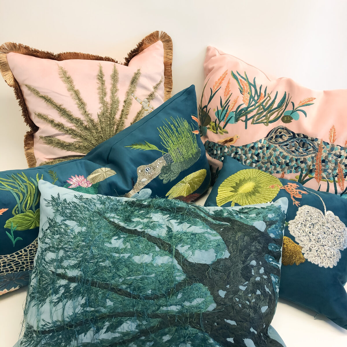 Kissen Crocodile - handbestickt – Bild 6