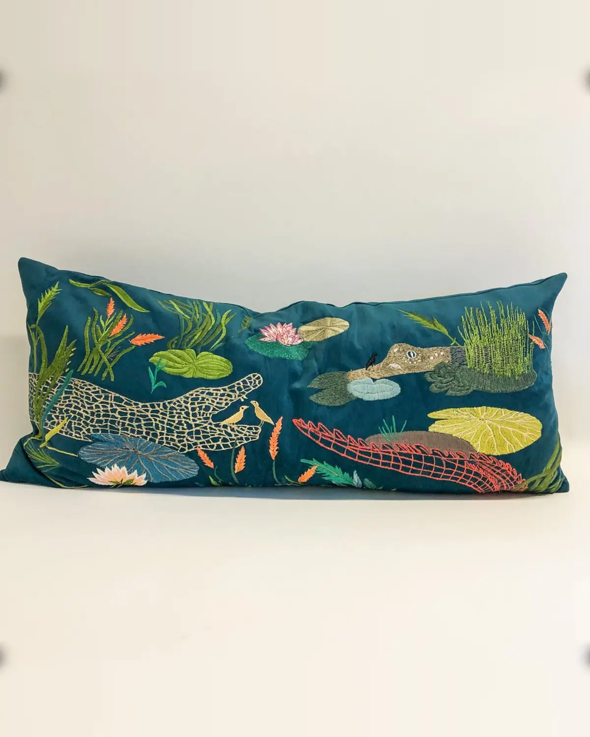Kissen Crocodile – handbestickt